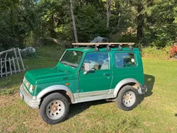 Grün Gebraucht 2002 Suzuki Samurai SUV | 3.250 €