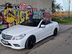 Weiß Gebraucht 2012 Mercedes E250 Cabrio | 17.000 €