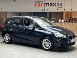 Blau Gebraucht 2015 BMW 218 Basis Van / Kleinbus | 11.440 € (Fairer Preis)