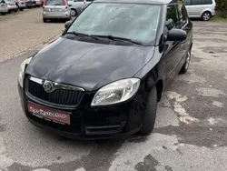 Schwarz Gebraucht 2010 Skoda Fabia Classic Limousine | 2.950 €