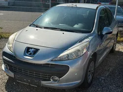 Silber Gebraucht 2007 Peugeot 207 Limousine | 799 €