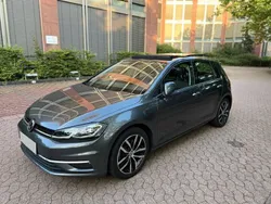 Grau Gebraucht 2019 VW Golf VII Highline Limousine | 19.800 € (Fairer Preis)