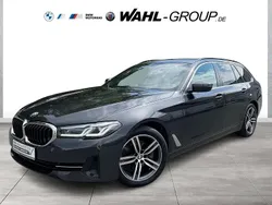 Sophistograu brillanteffekt Gebraucht 2021 BMW 520 Sport Line Kombi | 35.890 € (Etwas zu teuer)