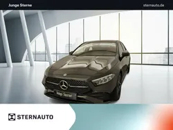 Unilack nachtschwarz Gebraucht 2024 Mercedes A220 Advanced Plus Limousine | 35.700 € (Fairer Preis)