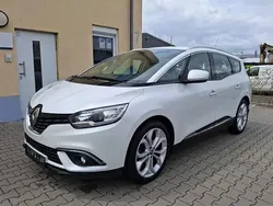 Weiss "nacre" Gebraucht 2017 Renault Grand Scénic IV Experience Van / Kleinbus | 10.890 € (Fairer Preis)