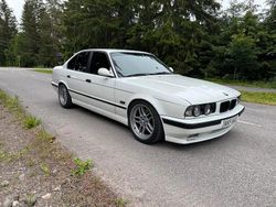 Weiß Gebraucht 1994 BMW M5 Limousine | 35.000 €