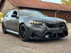 Frozen deep grey metallic Neu 2025 BMW M5 Kombi | 186.829 €