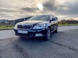 Schwarz Gebraucht 2009 Skoda Octavia Ambiente Kombi | 3.100 € (Guter Preis)