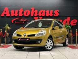 Gelb Gebraucht 2006 Renault Clio III Privilege Kleinwagen | 6.990 € (Teuer)