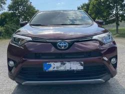 Rot Gebraucht 2016 Toyota RAV4 Hybrid Comfort SUV | 18.900 € (Fairer Preis)