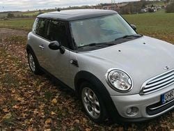 Silber Gebraucht 2010 Mini Cooper Kleinwagen | 5.400 € (Fairer Preis)