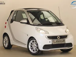 Weiß Gebraucht 2013 Smart ForTwo Cabrio Passion Cabrio | 9.999 € (Etwas zu teuer)