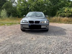 Silber Gebraucht 2004 BMW 318 Lifestyle Kombi | 1.490 € (Fairer Preis)