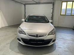 Silber Gebraucht 2013 Opel Astra GTC Limousine | 5.950 €