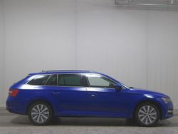 Blau Gebraucht 2021 Skoda Superb Ambition Kombi | 16.880 € (Guter Preis)