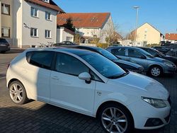 Weiß Gebraucht 2009 Seat Ibiza Kleinwagen | 3.500 €