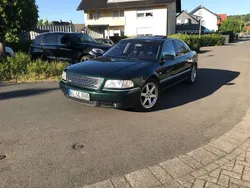 Grün Gebraucht 1999 Audi A8 Sport Limousine | 7.890 € (Guter Preis)