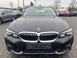 Schwarz Gebraucht 2022 BMW 318 Kombi | 24.490 € (Guter Preis)