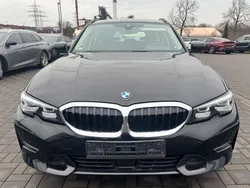 Schwarz Gebraucht 2022 BMW 318 Kombi | 25.490 € (Superpreis)