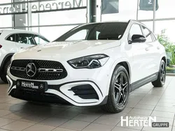 Unilack polarweiß Gebraucht 2024 Mercedes GLA200 AMG SUV | 41.100 € (Fairer Preis)