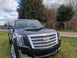 Schwarz Gebraucht 2017 Cadillac Escalade SUV | 40.999 € (Superpreis)