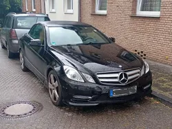 Schwarz Gebraucht 2013 Mercedes 220 AMG Cabrio | 8.700 €