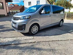 Grau Gebraucht 2020 Opel Vivaro Van | 20.100 € (Etwas zu teuer)