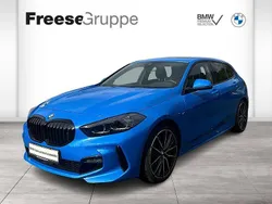 Blau Gebraucht 2023 BMW 120 M Sport Kleinwagen | 31.990 € (Etwas zu teuer)