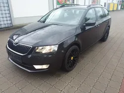 Schwarz Gebraucht 2014 Skoda Octavia Kombi | 9.999 € (Guter Preis)