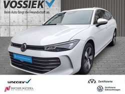 Weiß Gebraucht 2024 VW Passat Business Kombi | 35.888 € (Guter Preis)