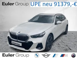 Weiss Gebraucht 2024 BMW 540 M Sport Kombi | 67.975 €