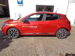 Dezirrotmetallic Gebraucht 2022 Renault Clio V Zen Kleinwagen | 18.790 € (Etwas zu teuer)