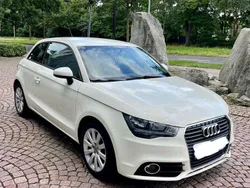 Weiß Gebraucht 2011 Audi A1 Attraction Kleinwagen | 6.350 € (Guter Preis)