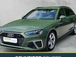 Grün Gebraucht 2024 Audi A5 Ambiente Coupé | 33.490 €