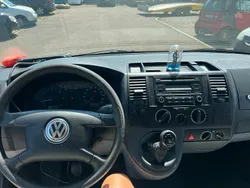 Rot Gebraucht 2006 VW T5 Van | 2.500 €