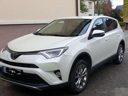 Weiß Gebraucht 2017 Toyota RAV4 SUV | 14.200 € (Fairer Preis)