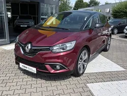 Zweifarbig: karmesin Gebraucht 2018 Renault Scénic IV Intens Van / Kleinbus | 11.500 € (Fairer Preis)