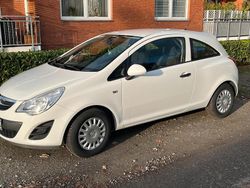 Weiß Gebraucht 2011 Opel Corsa Kleinwagen | 6.750 €