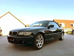 Blau Gebraucht 2005 BMW 318 Cabriolet Sport Line Cabrio | 7.500 € (Fairer Preis)