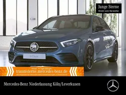 Blau Gebraucht 2020 Mercedes A250 AMG Limousine | 29.990 € (Teuer)