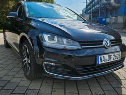 Schwarz Gebraucht 2016 VW Golf VII Kombi | 12.000 € (Fairer Preis)