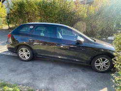 Schwarz Gebraucht 2016 Seat Leon ST FR Kombi | 10.899 € (Fairer Preis)