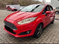 Rot Gebraucht 2014 Ford Fiesta Titanium Kleinwagen | 5.489 € (Guter Preis)