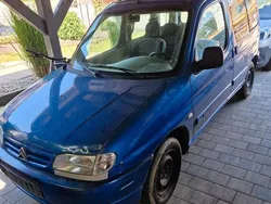 Blau Gebraucht 2002 Citroën Berlingo Van / Kleinbus | 650 €