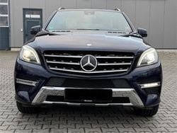 Blau Gebraucht 2012 Mercedes ML350 Edition 1 SUV | 15.900 € (Guter Preis)