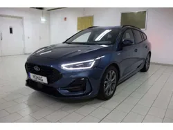 Blau Gebraucht 2023 Ford Focus ST-Line Kombi | 23.490 € (Superpreis)