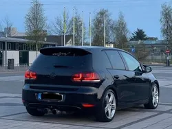 Schwarz Gebraucht 2011 VW Golf VI R Kleinwagen | 7.900 €