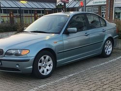 Grün Gebraucht 2001 BMW 318 Sport Line Limousine | 3.600 € (Fairer Preis)