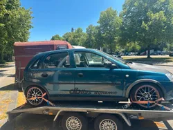 Grün Gebraucht 2001 Opel Corsa Kleinwagen | 1.100 €