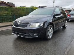 Schwarz Gebraucht 2014 Skoda Octavia Elegance Kombi | 9.540 € (Superpreis)